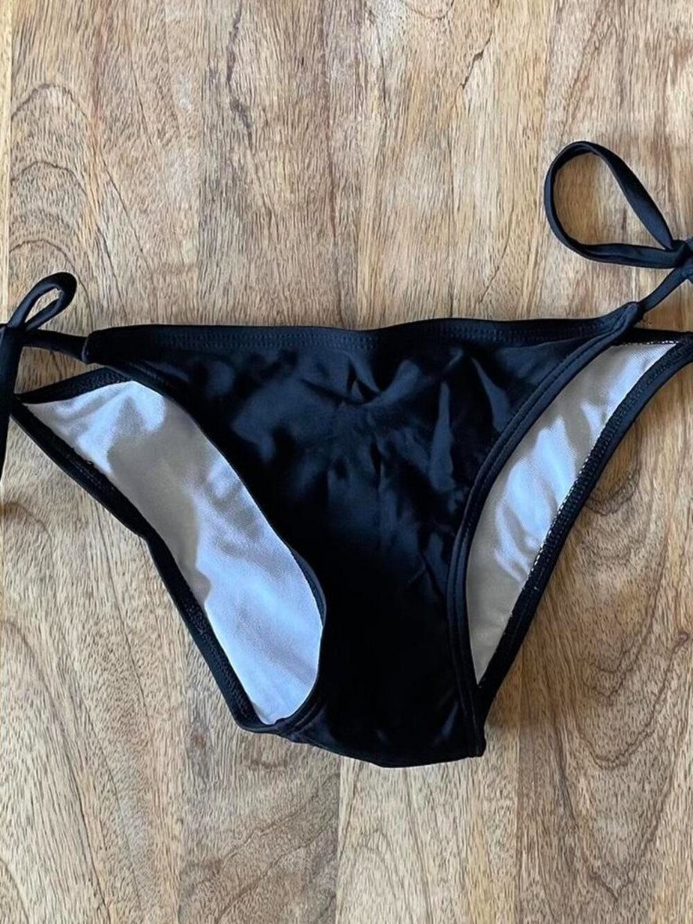 Classic Triangle String Bikini - Picture 3 of 3